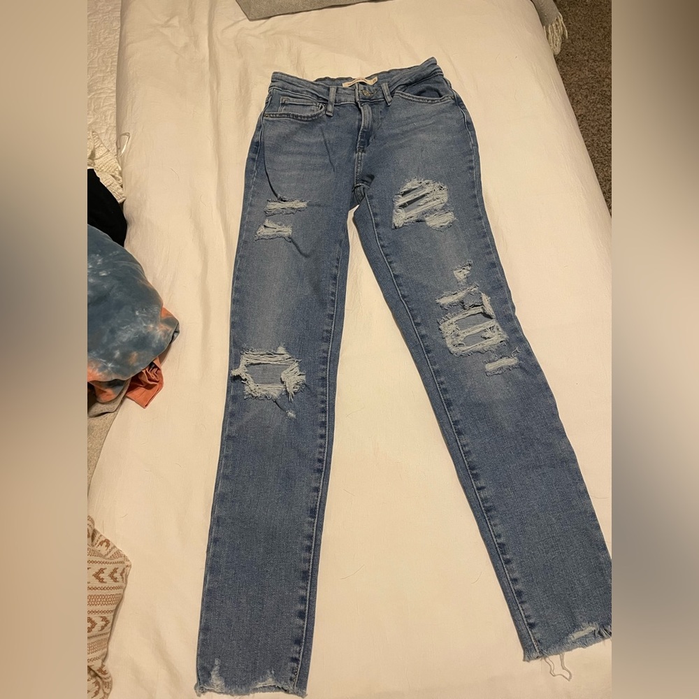 Levi’s 721 High Rise Skinny Jeans